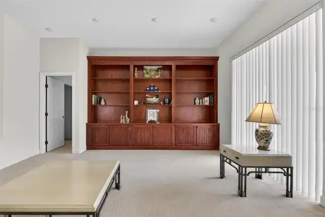 Listing Photo 23