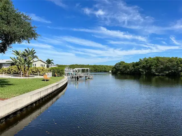 Listing Photo 37