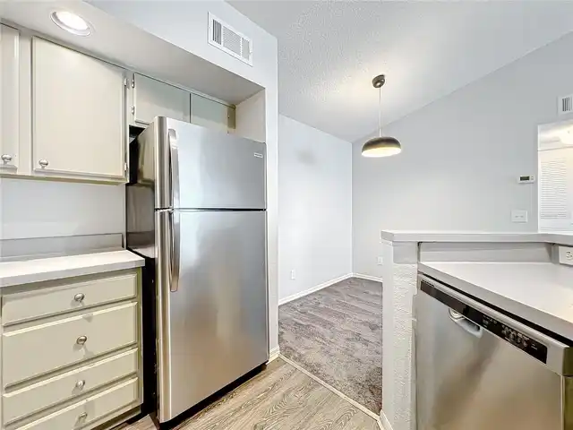 Listing Photo 22