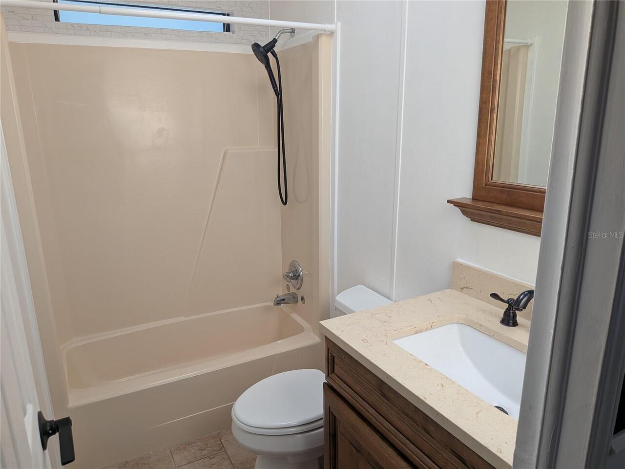 Listing Photo 15