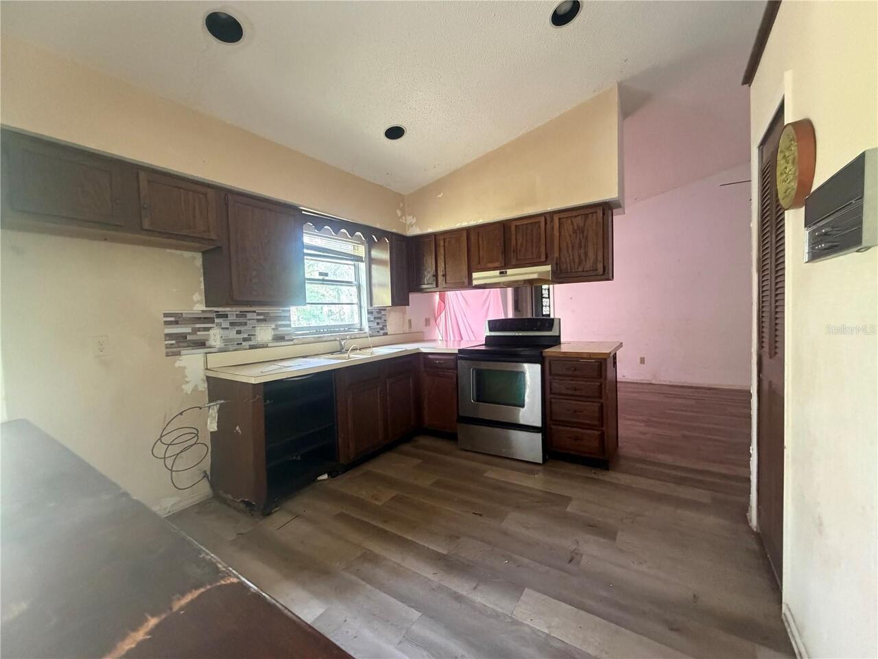 Listing Photo 7