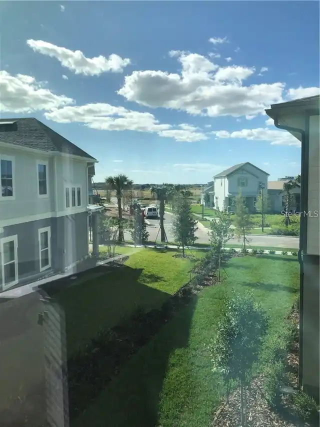 Listing Photo 10