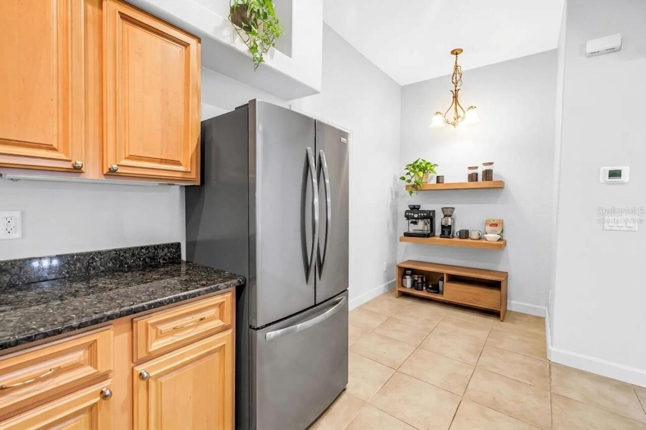 Listing Photo 17
