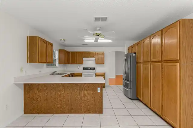 Listing Photo 16