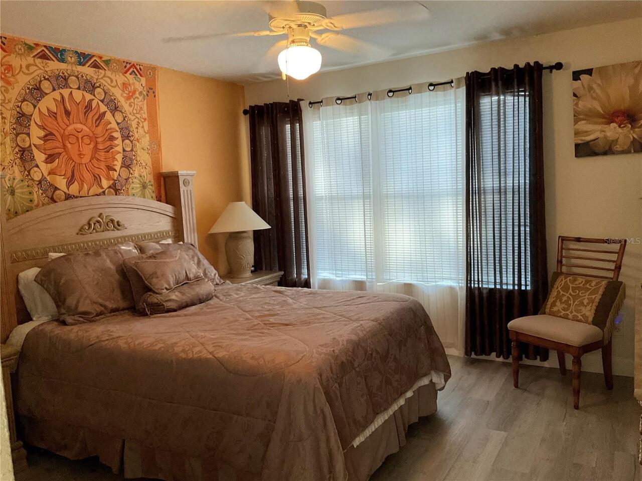 Listing Photo 11