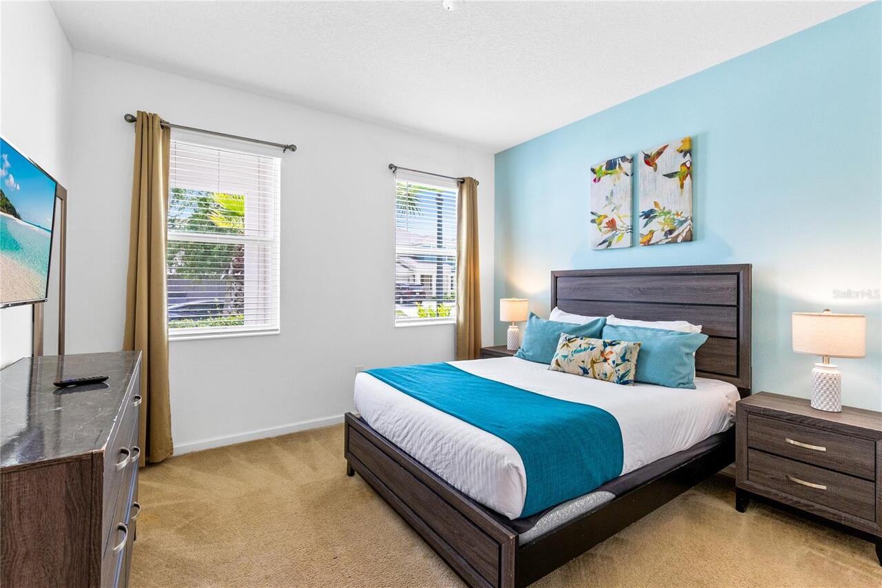 Listing Photo 17