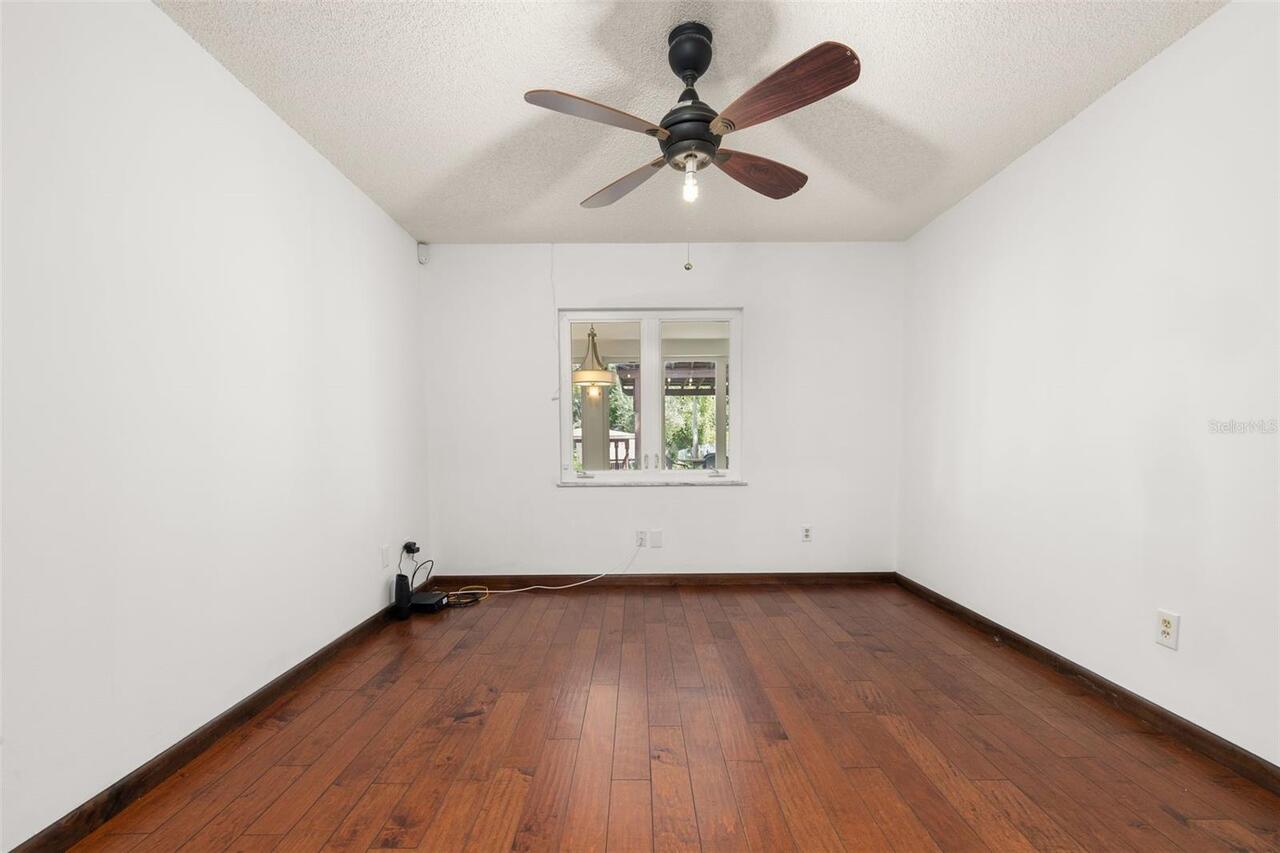 Listing Photo 33
