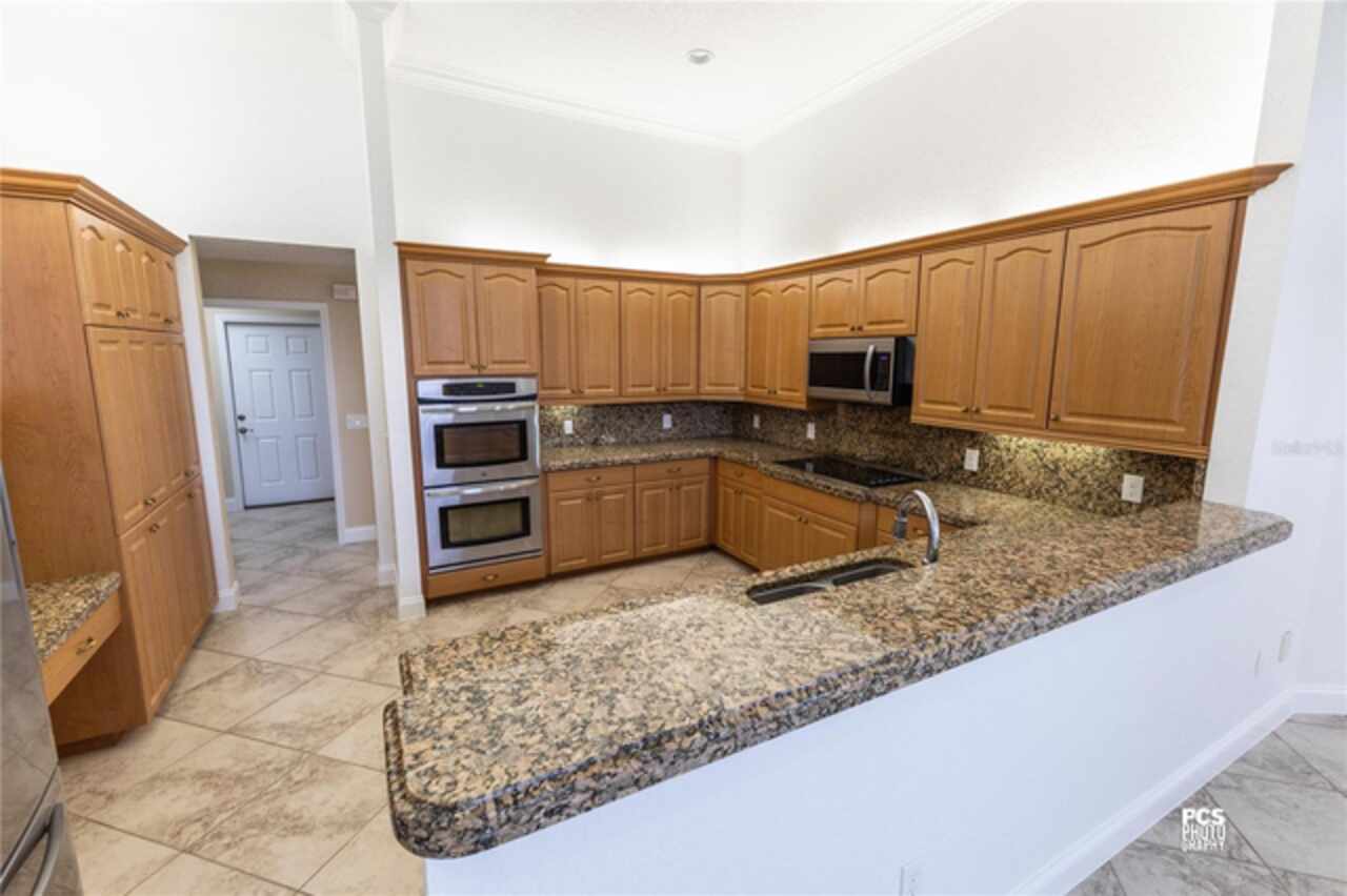 Listing Photo 10