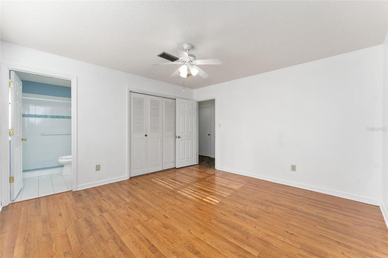 Listing Photo 23