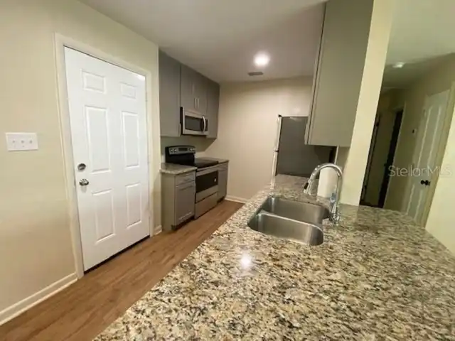 Listing Photo 7