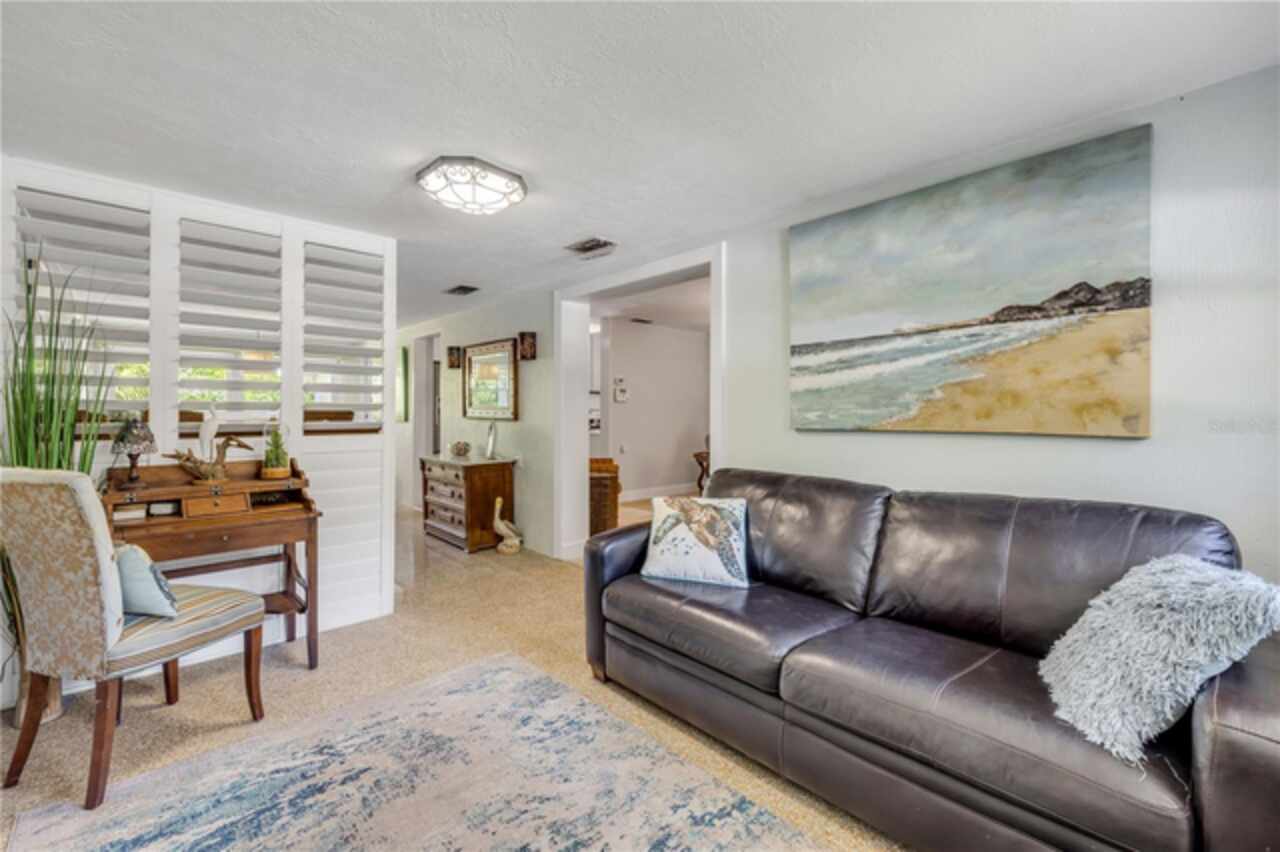 Listing Photo 6