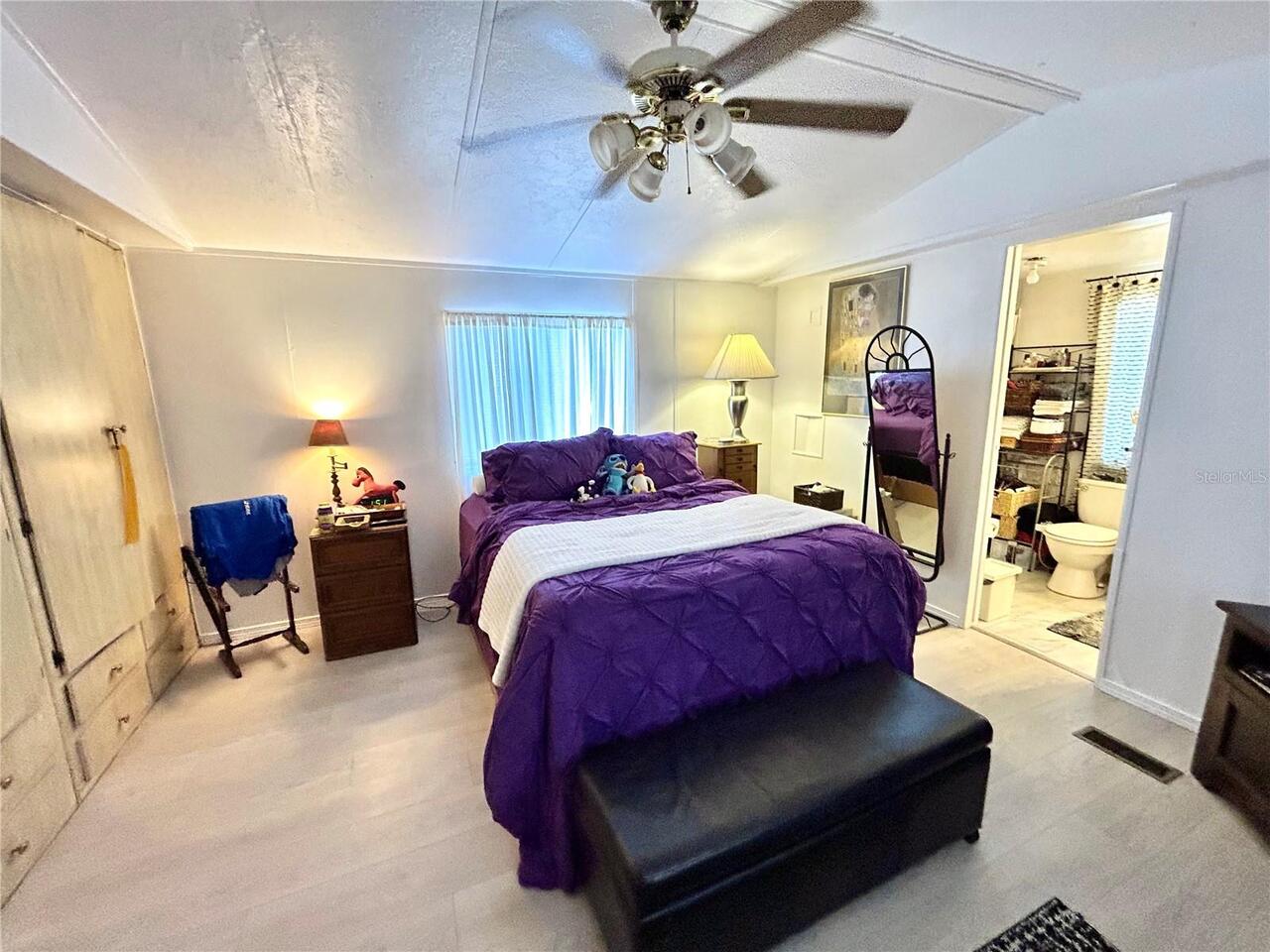 Listing Photo 10