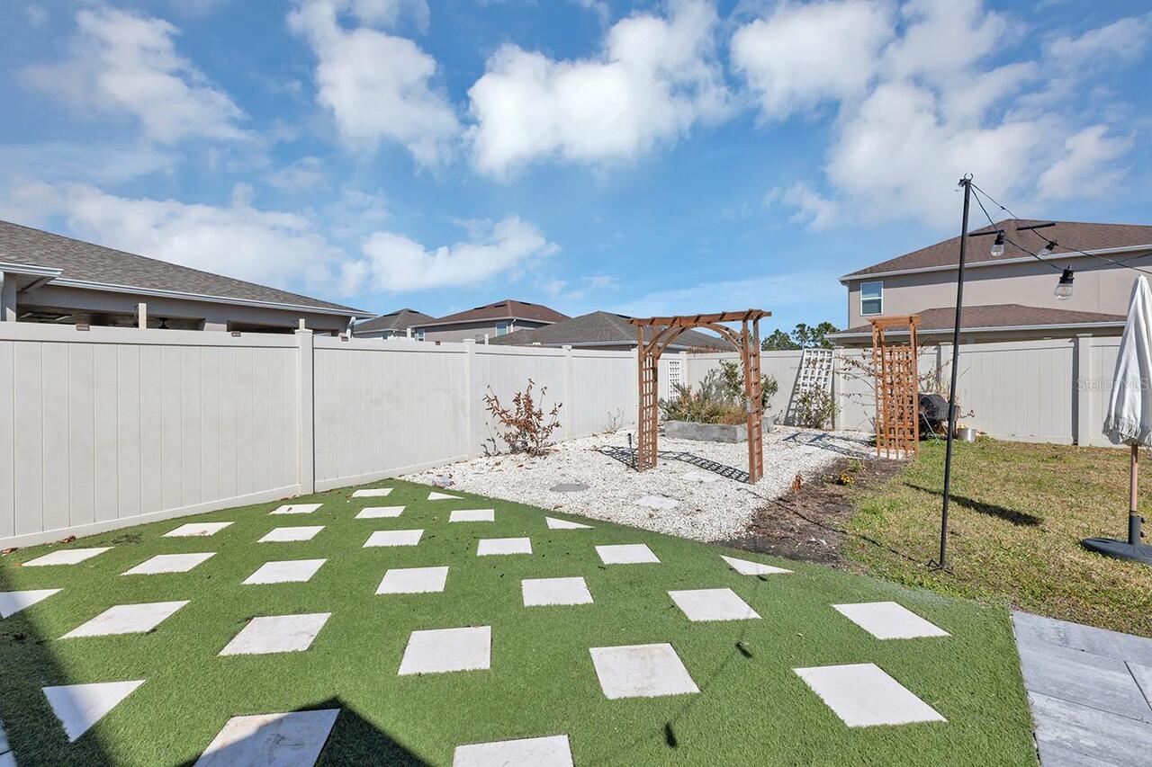 Listing Photo 44