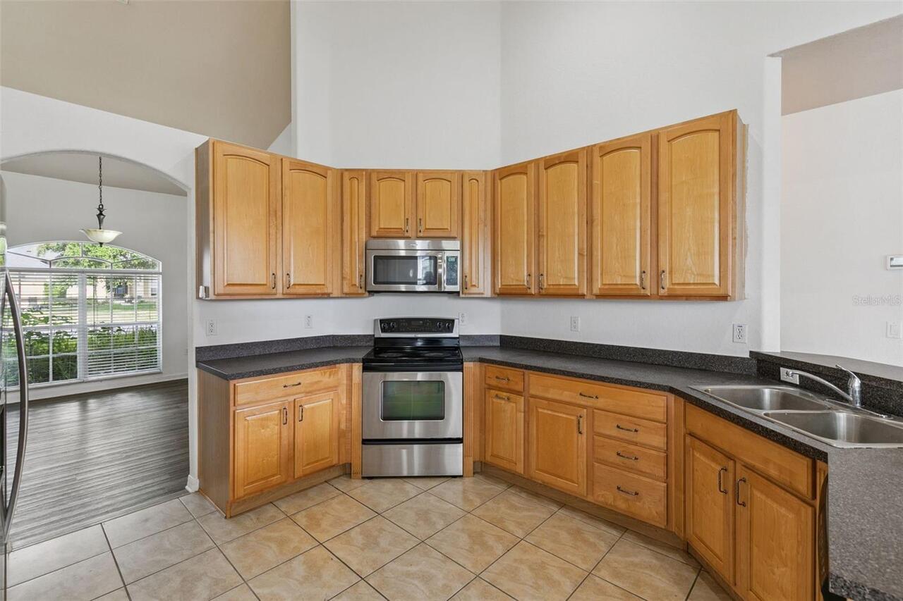 Listing Photo 14