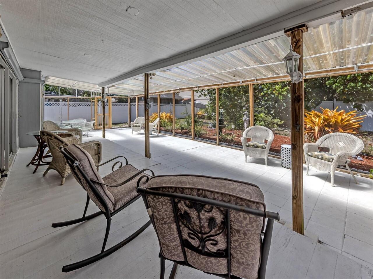 Listing Photo 10