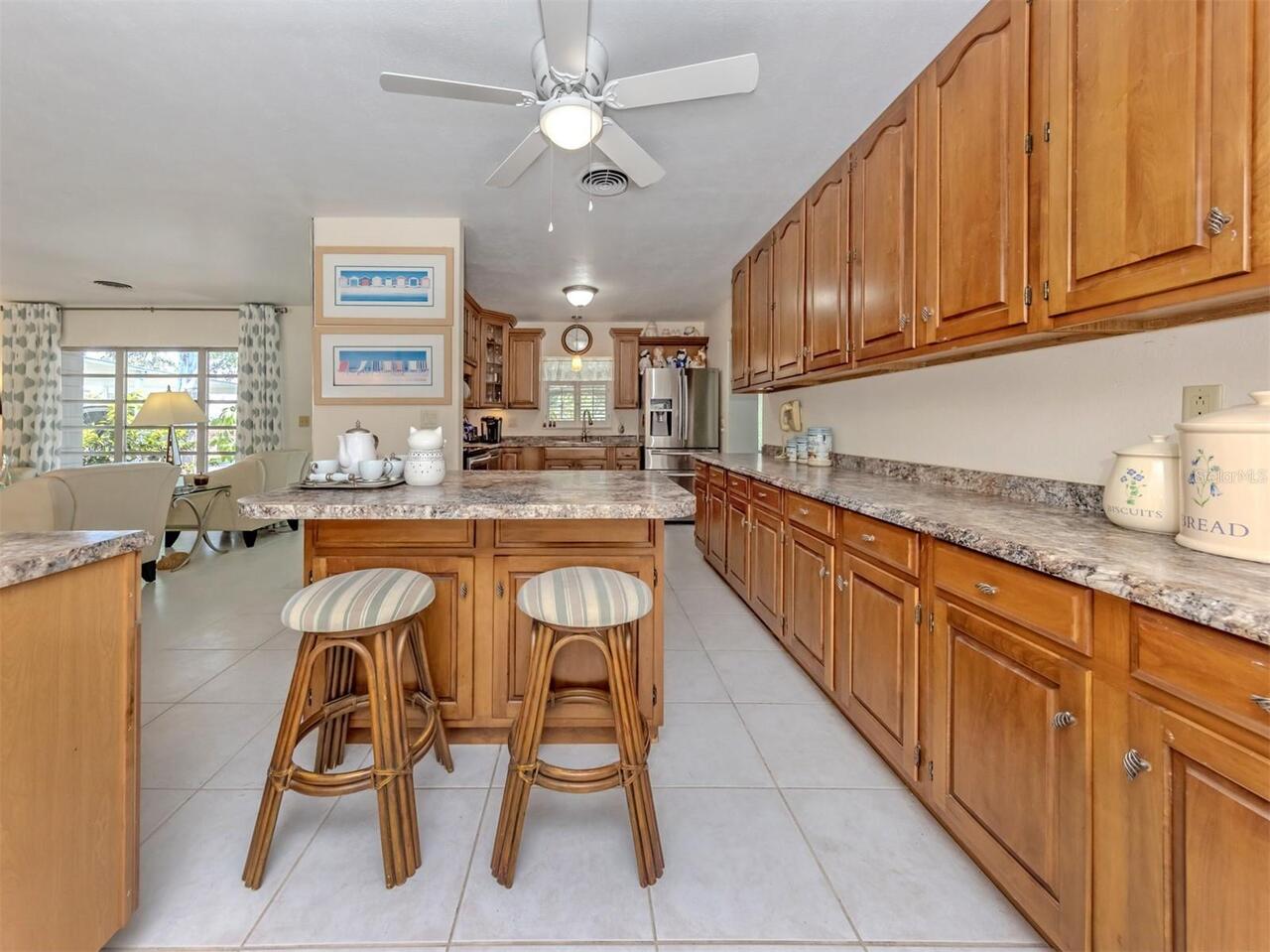 Listing Photo 16