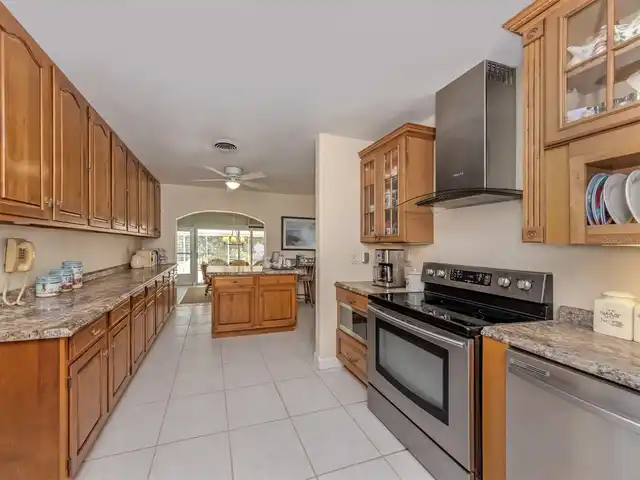 Listing Photo 13