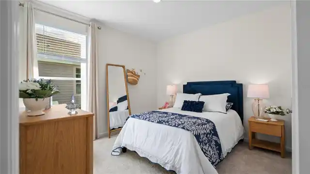Listing Photo 12
