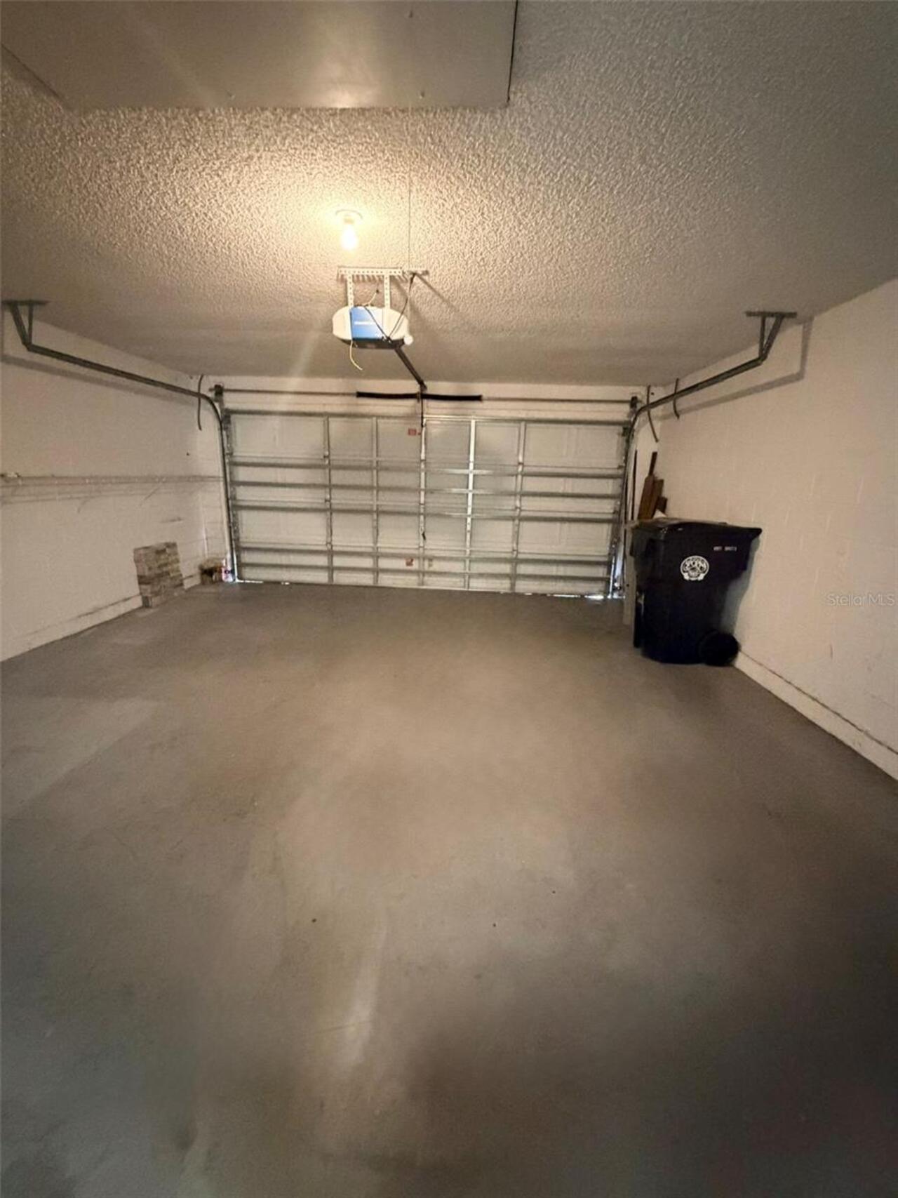 Listing Photo 8