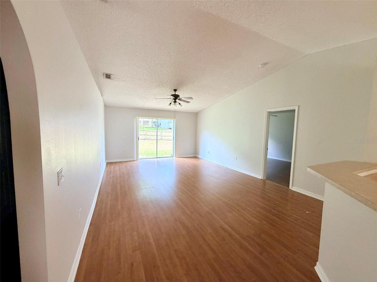 Listing Photo 9