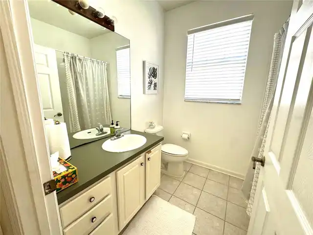 Listing Photo 11