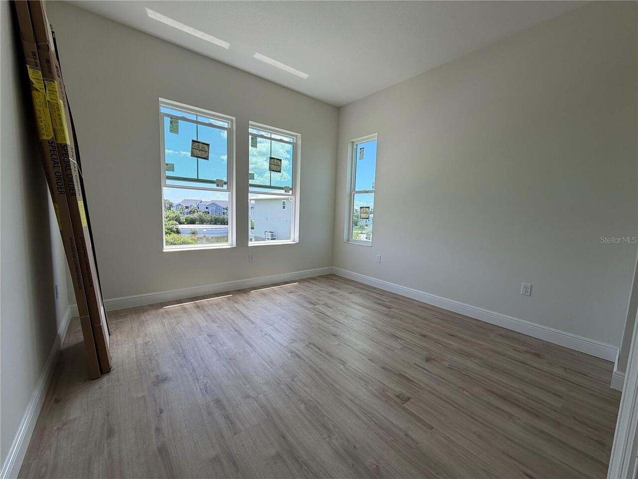 Listing Photo 14