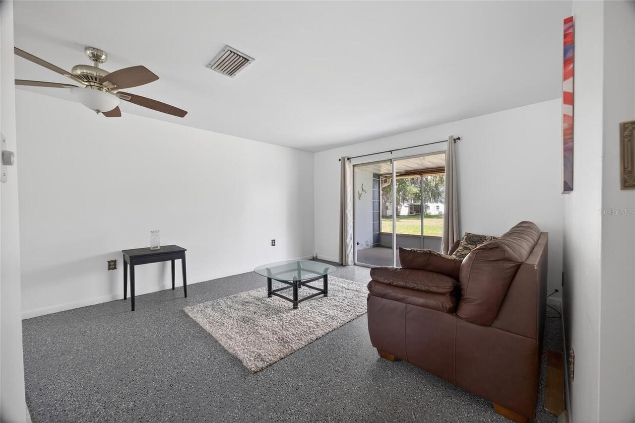 Listing Photo 6