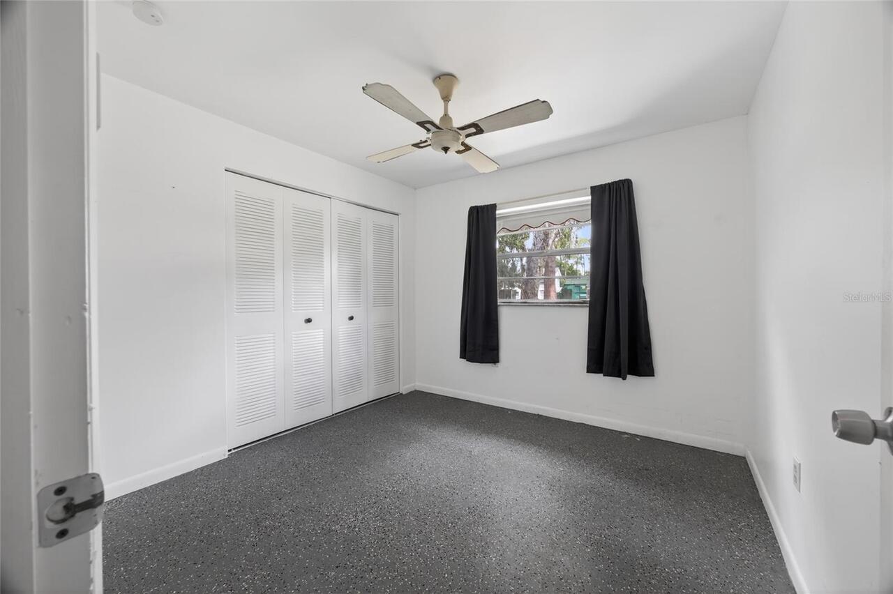 Listing Photo 16