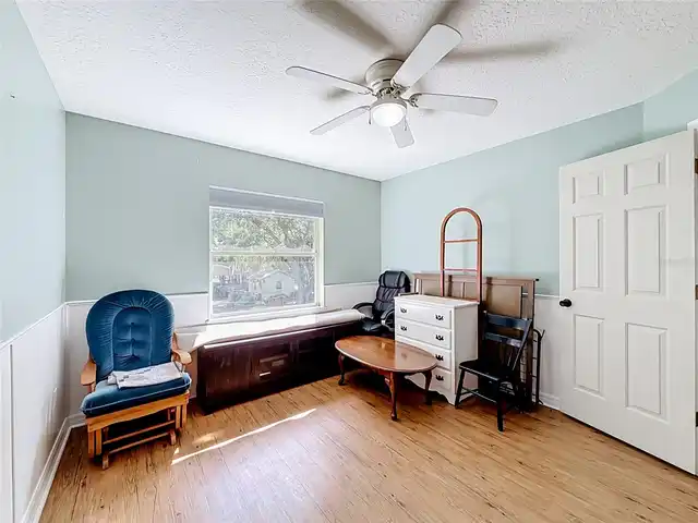 Listing Photo 22