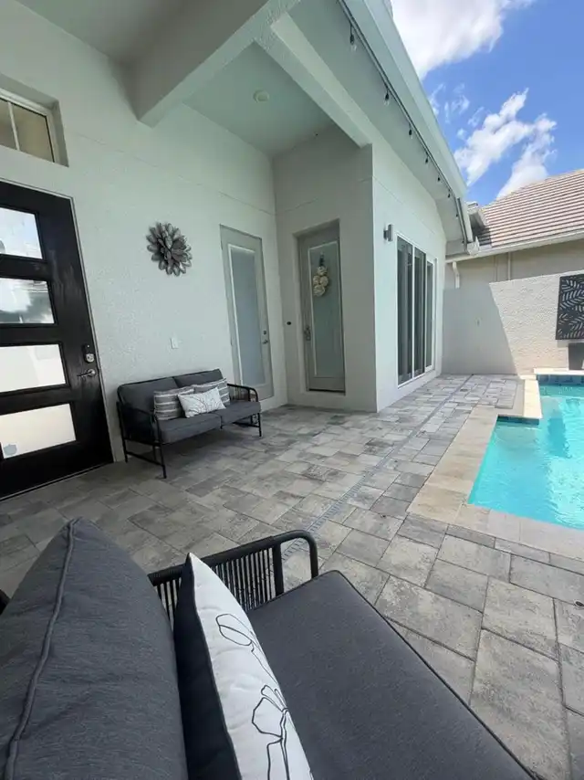 Listing Photo 6