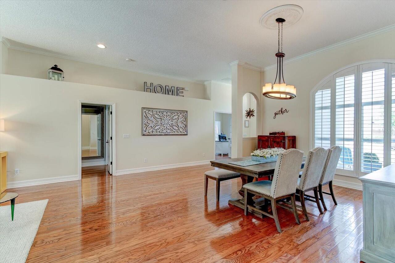Listing Photo 9