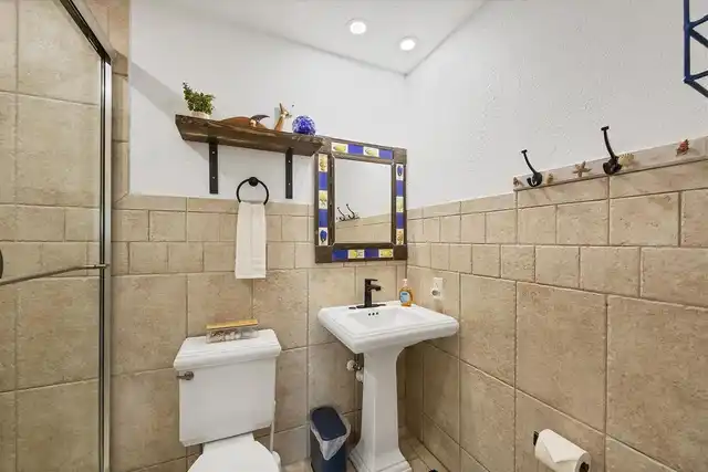 Listing Photo 25