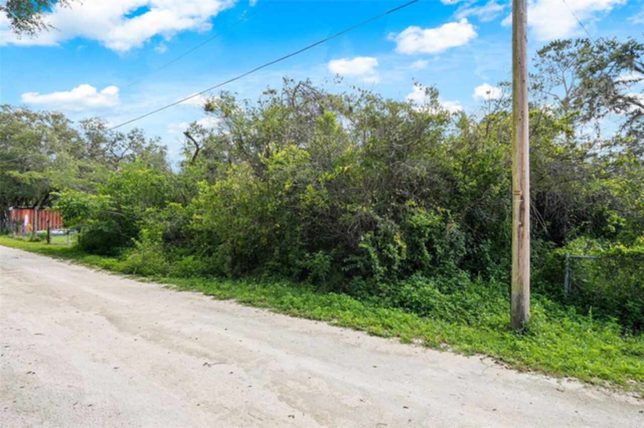 Listing Photo 16