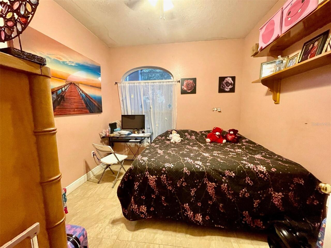 Listing Photo 10