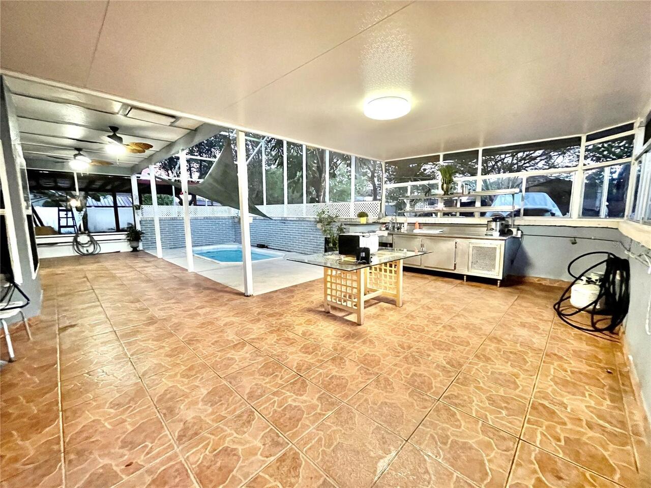 Listing Photo 14