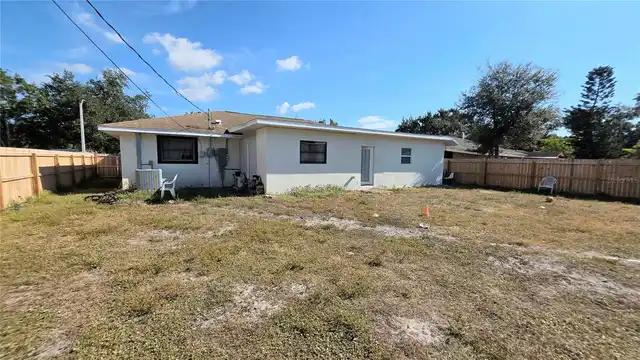 Listing Photo 10