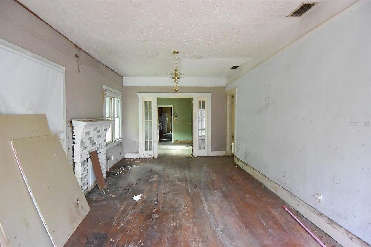 Listing Photo 9