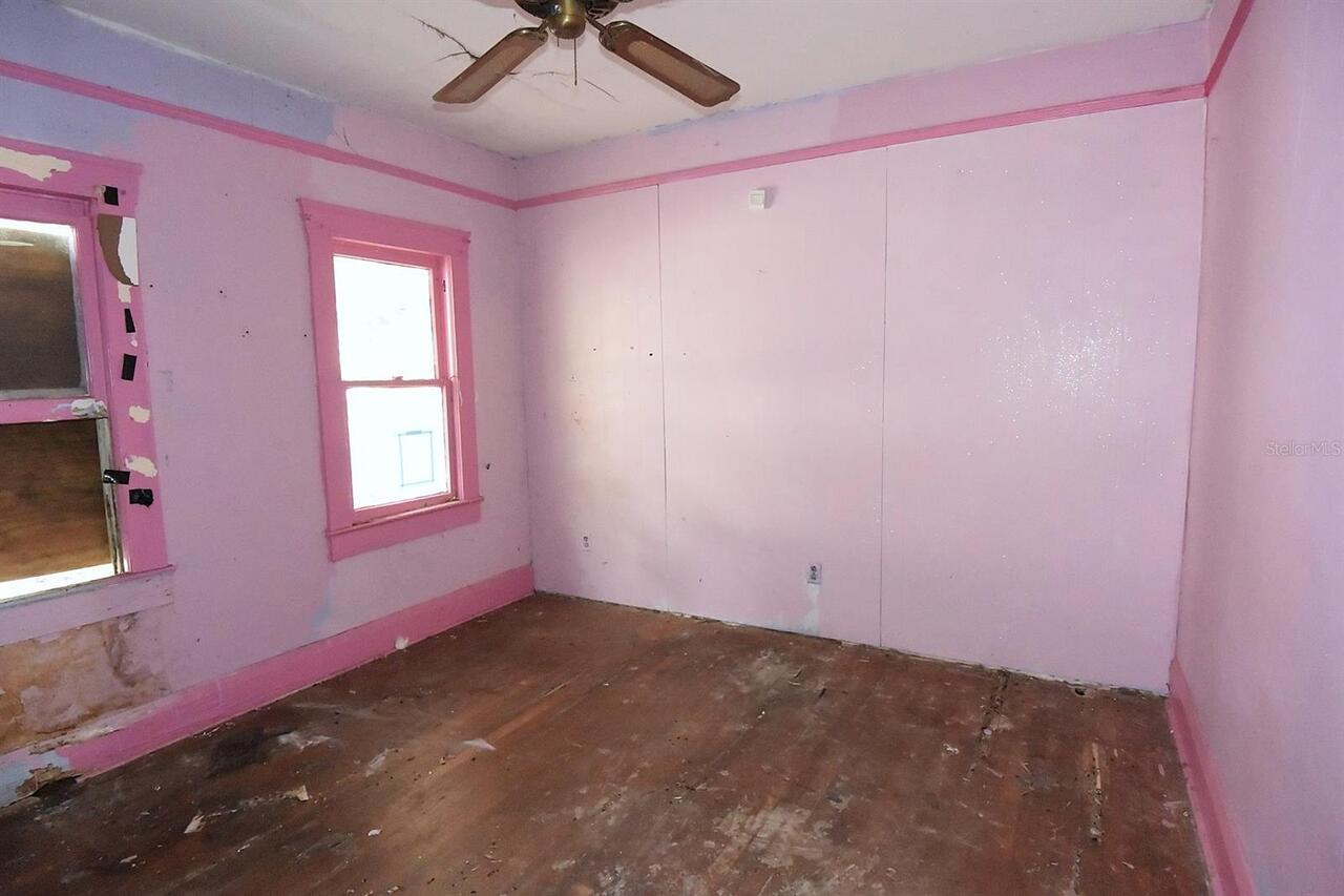Listing Photo 17