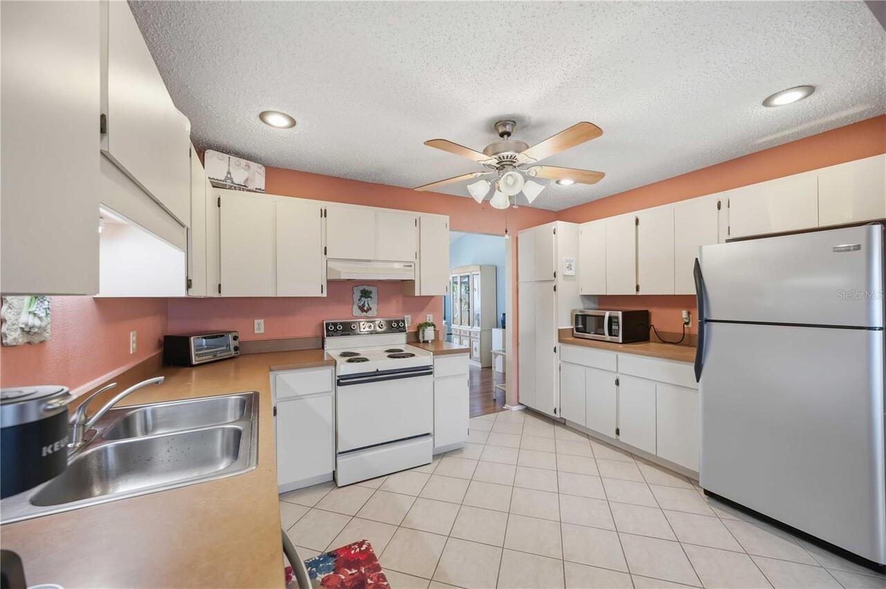 Listing Photo 7