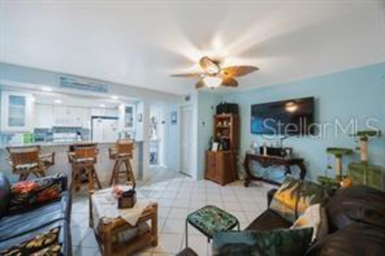 Listing Photo 12