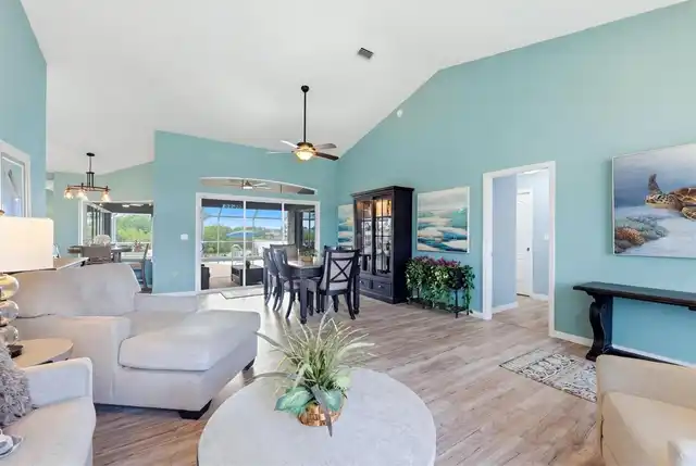 Listing Photo 15
