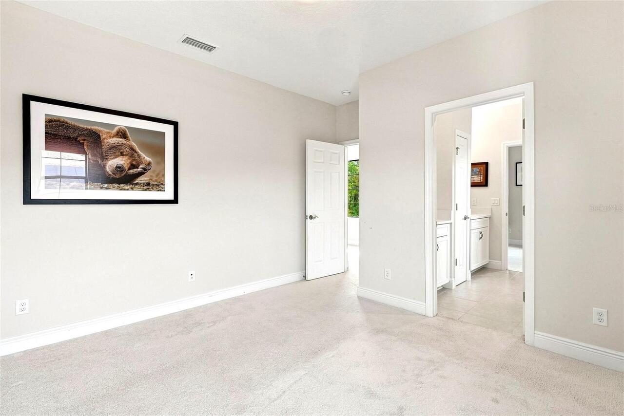 Listing Photo 33