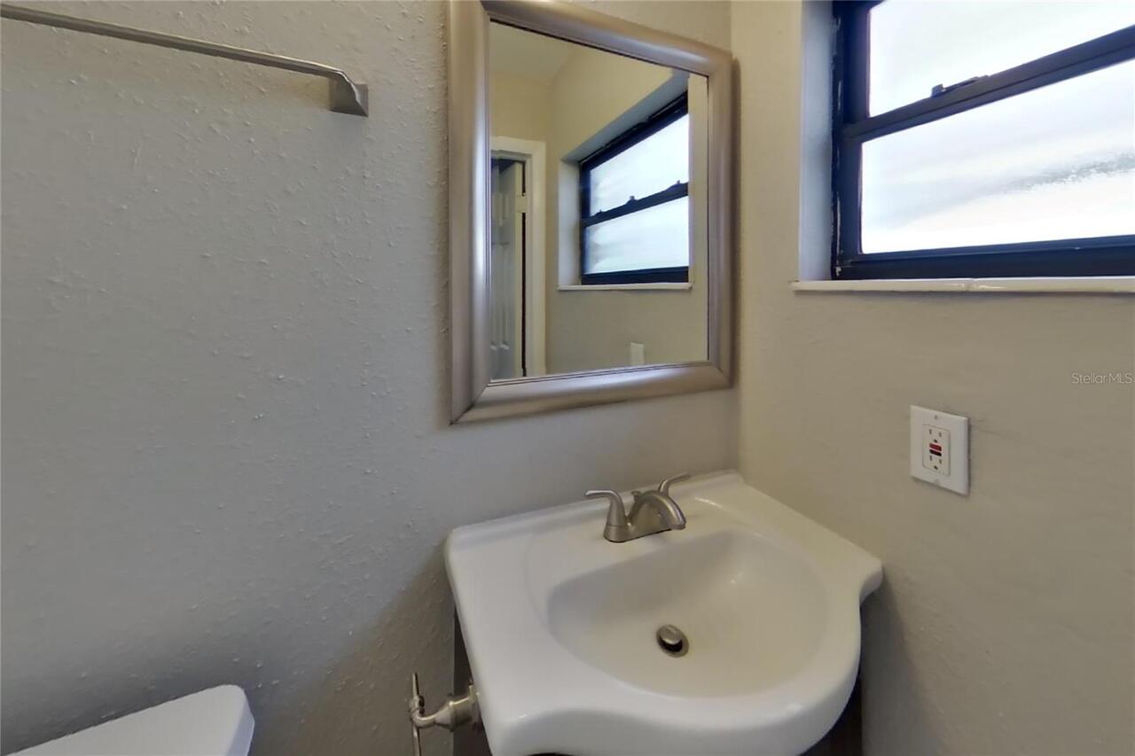 Listing Photo 10