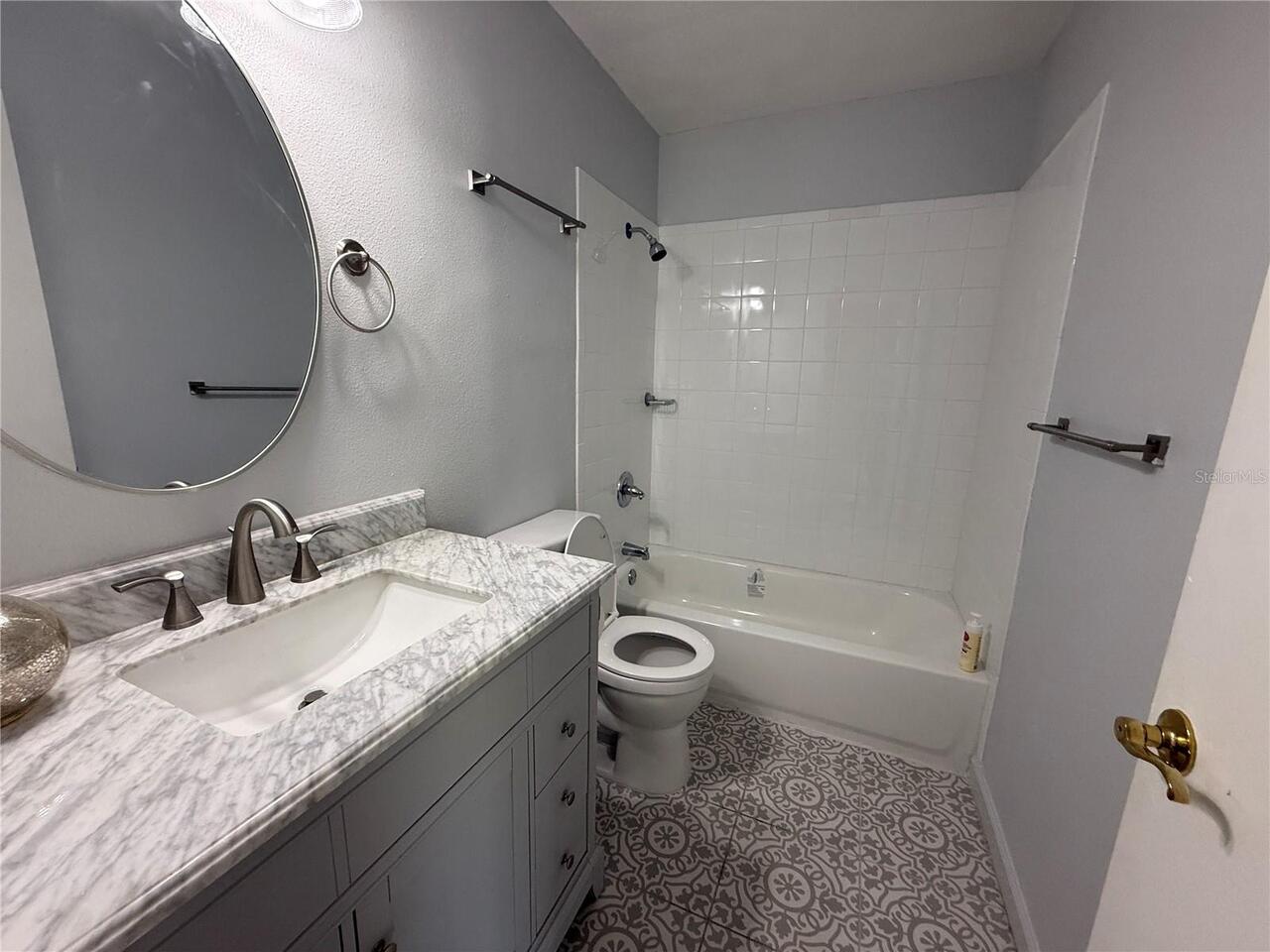 Listing Photo 10