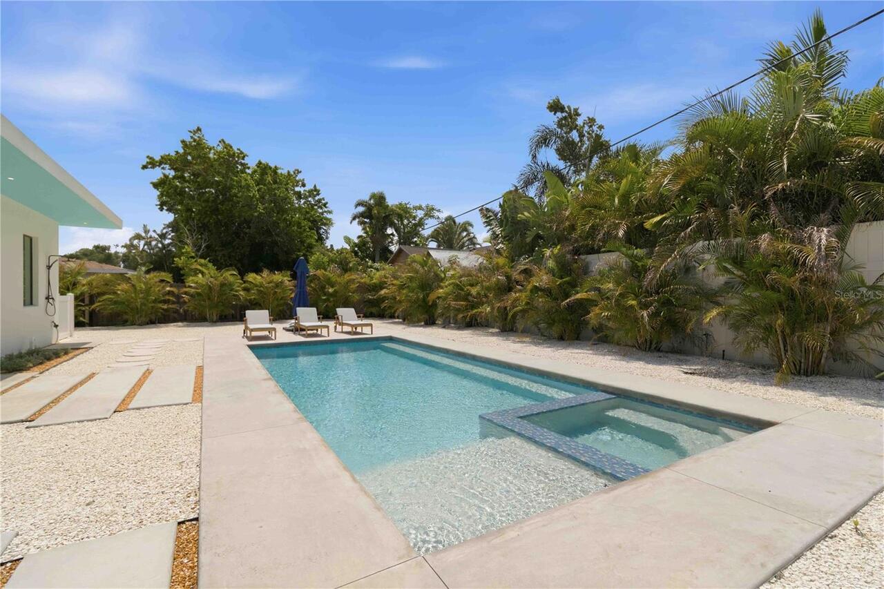 Listing Photo 35