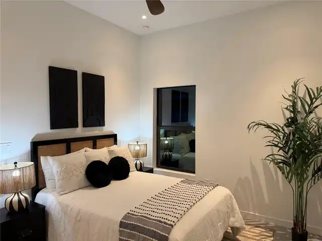 Listing Photo 23