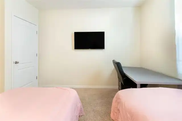 Listing Photo 32