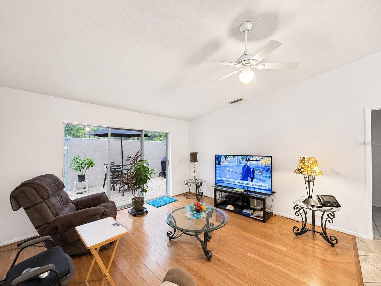 Listing Photo 8