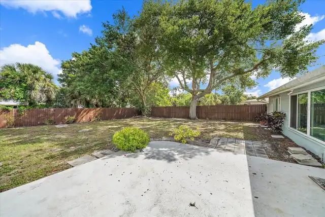 Listing Photo 25
