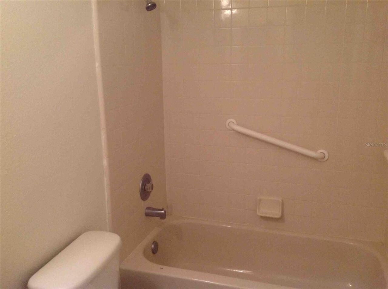 Listing Photo 10